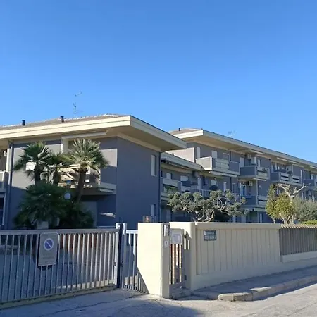 Apartment On The Sea
