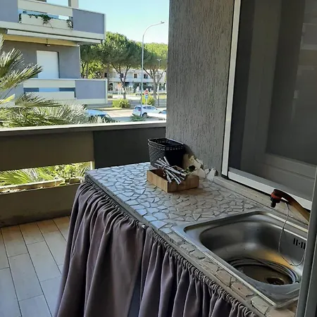 Apartman On The Sea Silvi Marina
